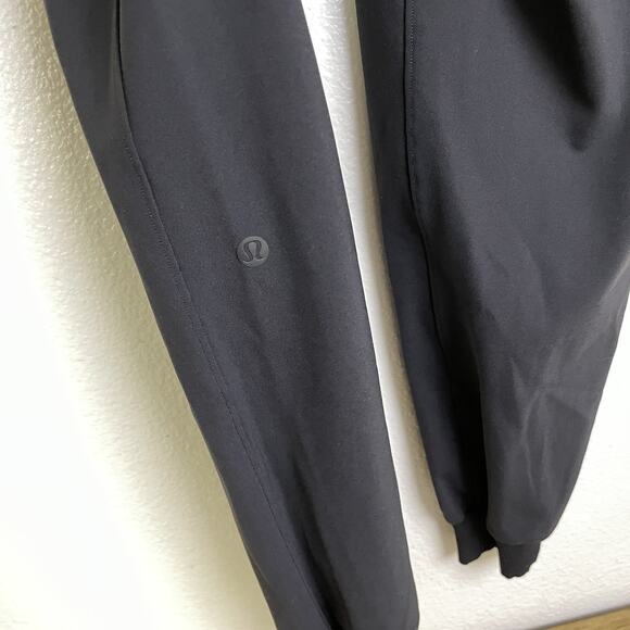 Lululemon On The Fly Jogger Pants Womens Size 4 Black Run Jog Athletic Tapered - Picture 7 of 8
